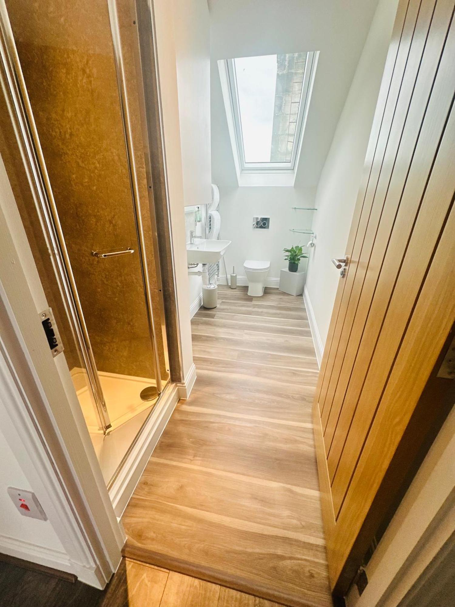 Barnet House Serviced Apartments Dunfermline Exterior photo