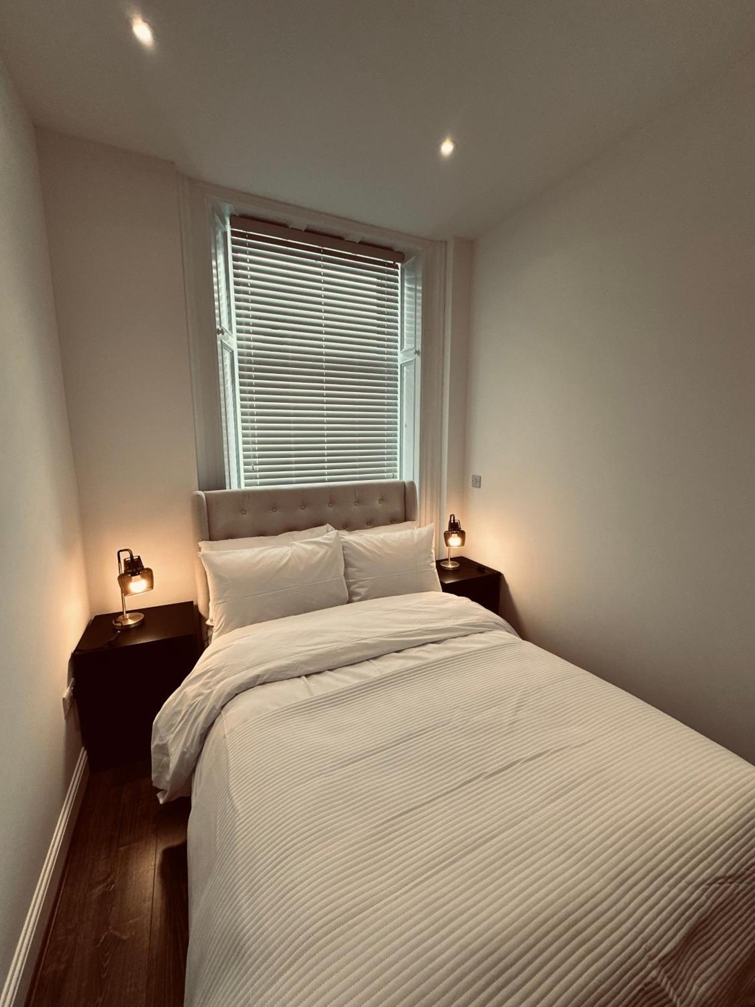 Barnet House Serviced Apartments Dunfermline Exterior photo